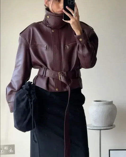 Chaqueta de mujer en color burdeos liso